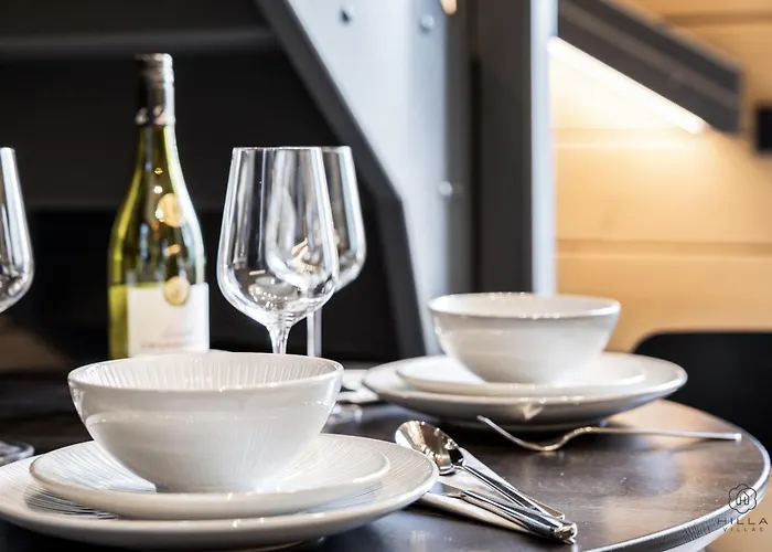 Levin Lyhty Bea For 3 Guests And Bella For 6 Guests By Hilla *