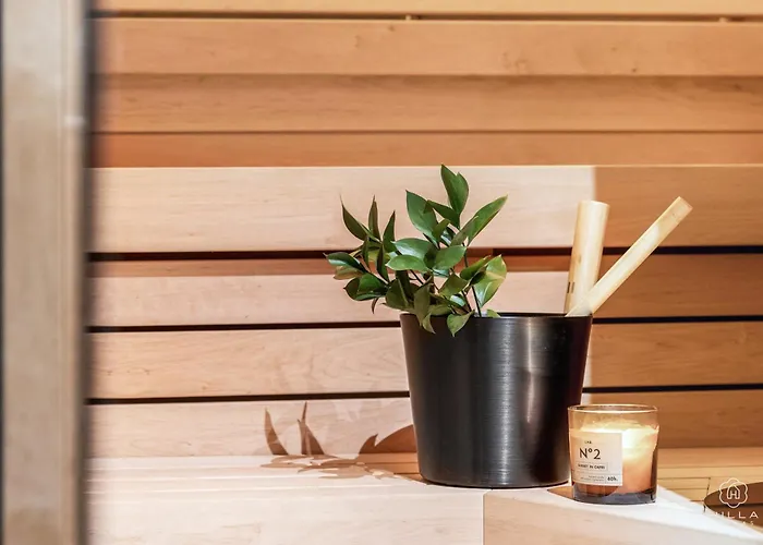 Levin Lyhty Bea For 3 Guests And Bella For 6 Guests By Hilla